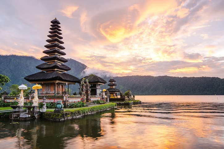 Pura Ulun Danu Bratan na Indonésia